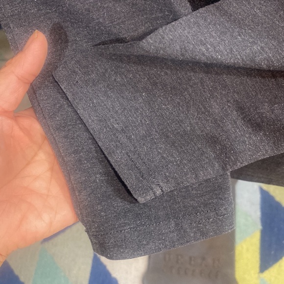 402. Roots active women half zip long sleeve pullover, size M - Picture 7 of 9